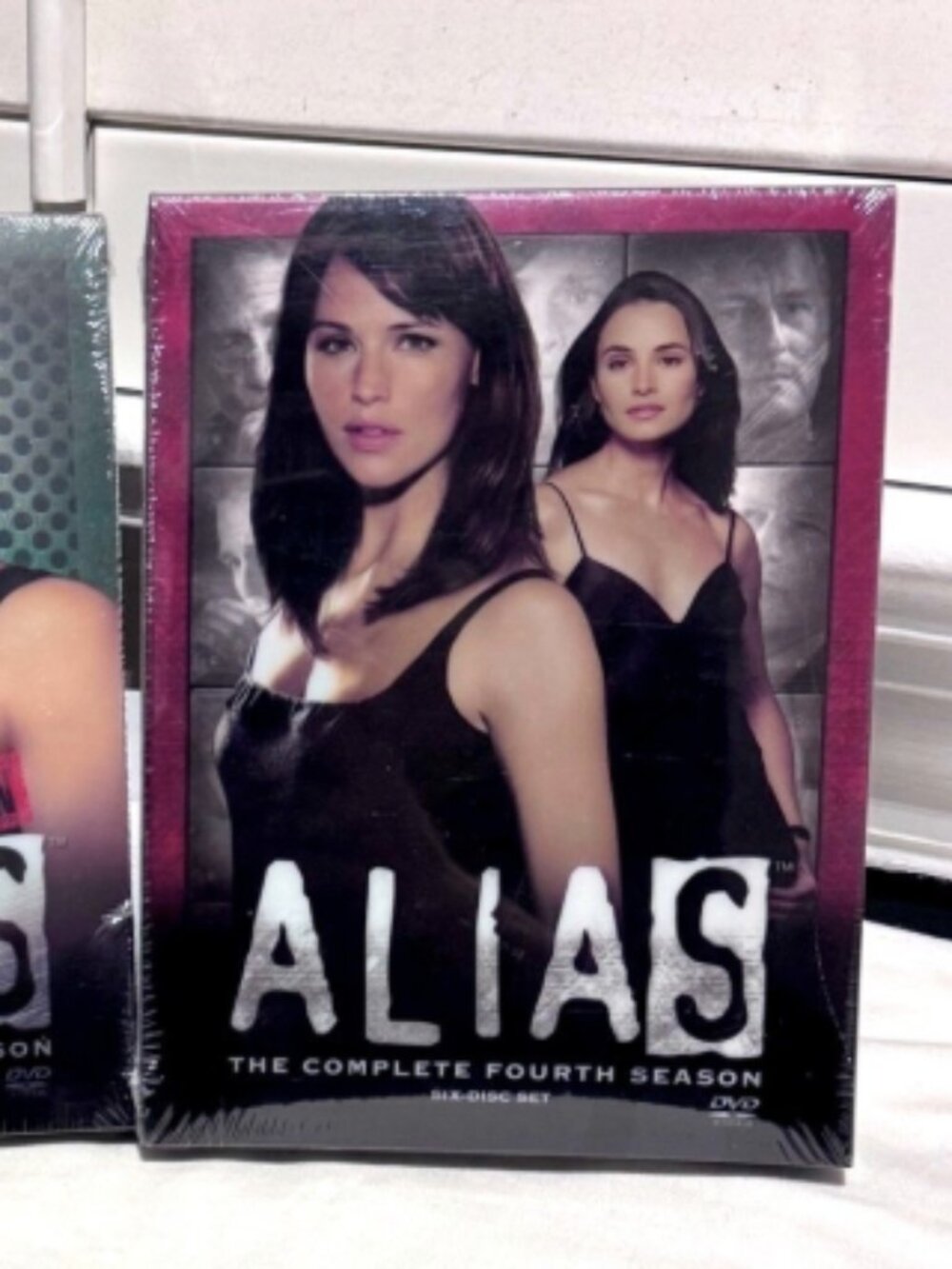🕶️ Alias Seasons 4 & 5 DVD Bundle 💥 Factory Sealed Jennifer Garner Spy Series - Picture 2 of 16